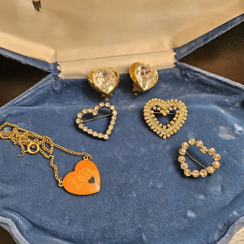 Vintage Hearts Collection, 3 Brooches, 1 Pair If Clip On Earrings ,1 Necklace